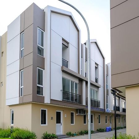Twospaces Living At Zena Mozia Tegal  Exterior foto