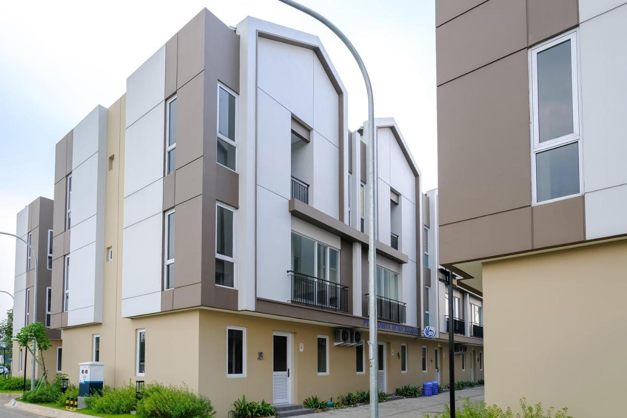 Twospaces Living At Zena Mozia Tegal  Exterior foto